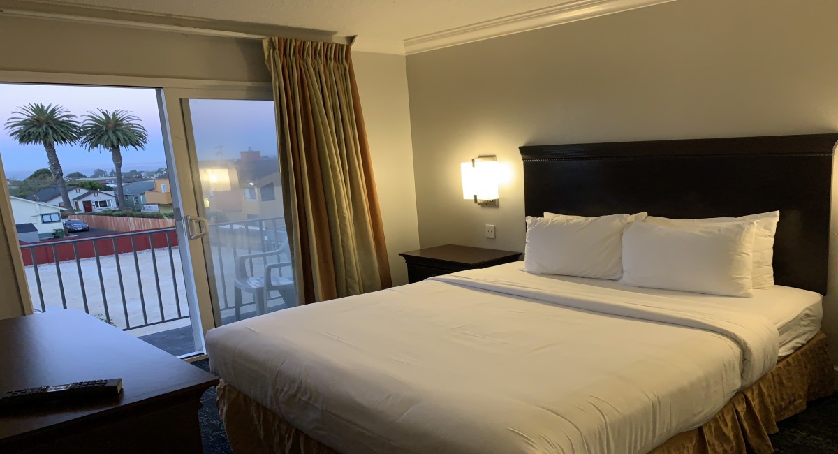 1 Bedroom Suite Qq Balcony Non Smoking At The Stargazer