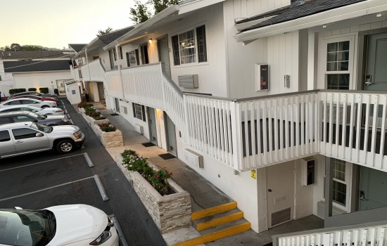 StarGazer Inn and Suites - Hotel Exterior