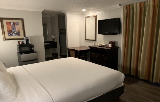 StarGazer Inn and Suites - King